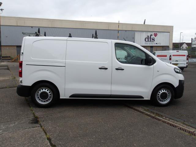 2022 Vauxhall Vivaro 2700 1.5D 100Ps Dynamic H1 Van (FL22JVO) Image 9