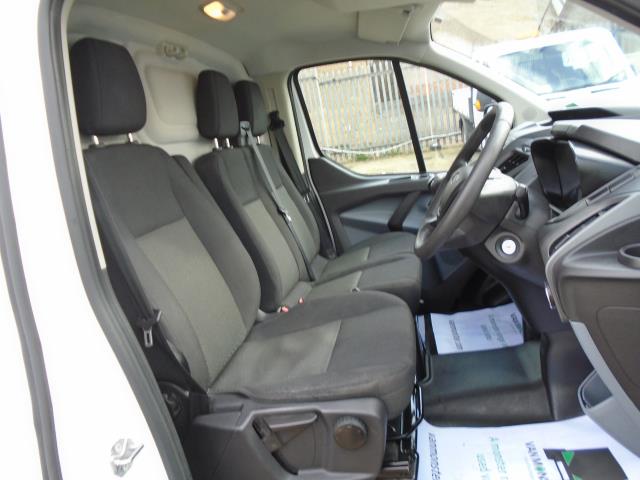 2017 Ford Transit Custom 2.0 Tdci 105Ps Low Roof Van (FL67PYT) Image 22