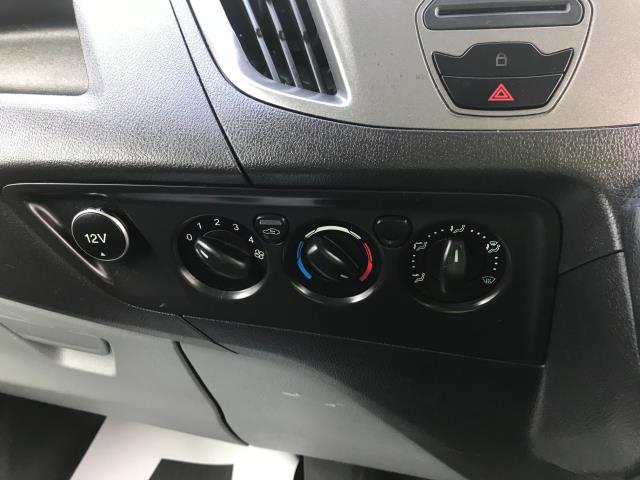 2017 Ford Transit Custom  290 L1 DIESEL FWD 2.0 TDCI 105PS LOW ROOF VAN EURO 6 (FL67RVE) Image 18