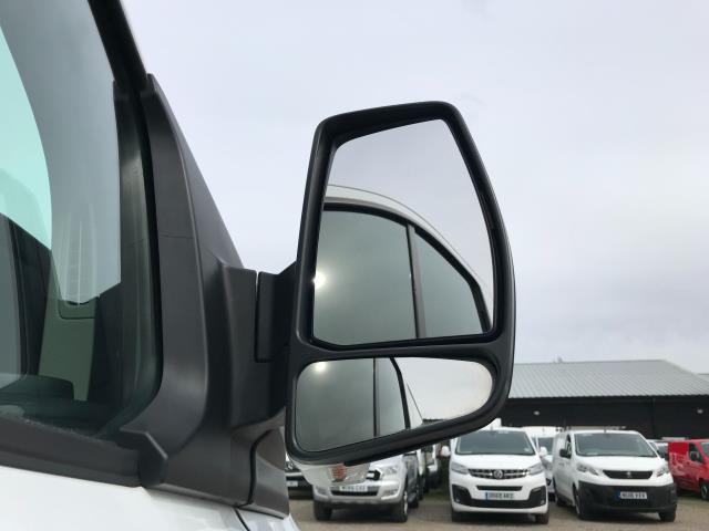 2018 Ford Transit Custom 2.0 Tdci 105Ps Low Roof Van Euro 6 (FL68AEB) Image 13