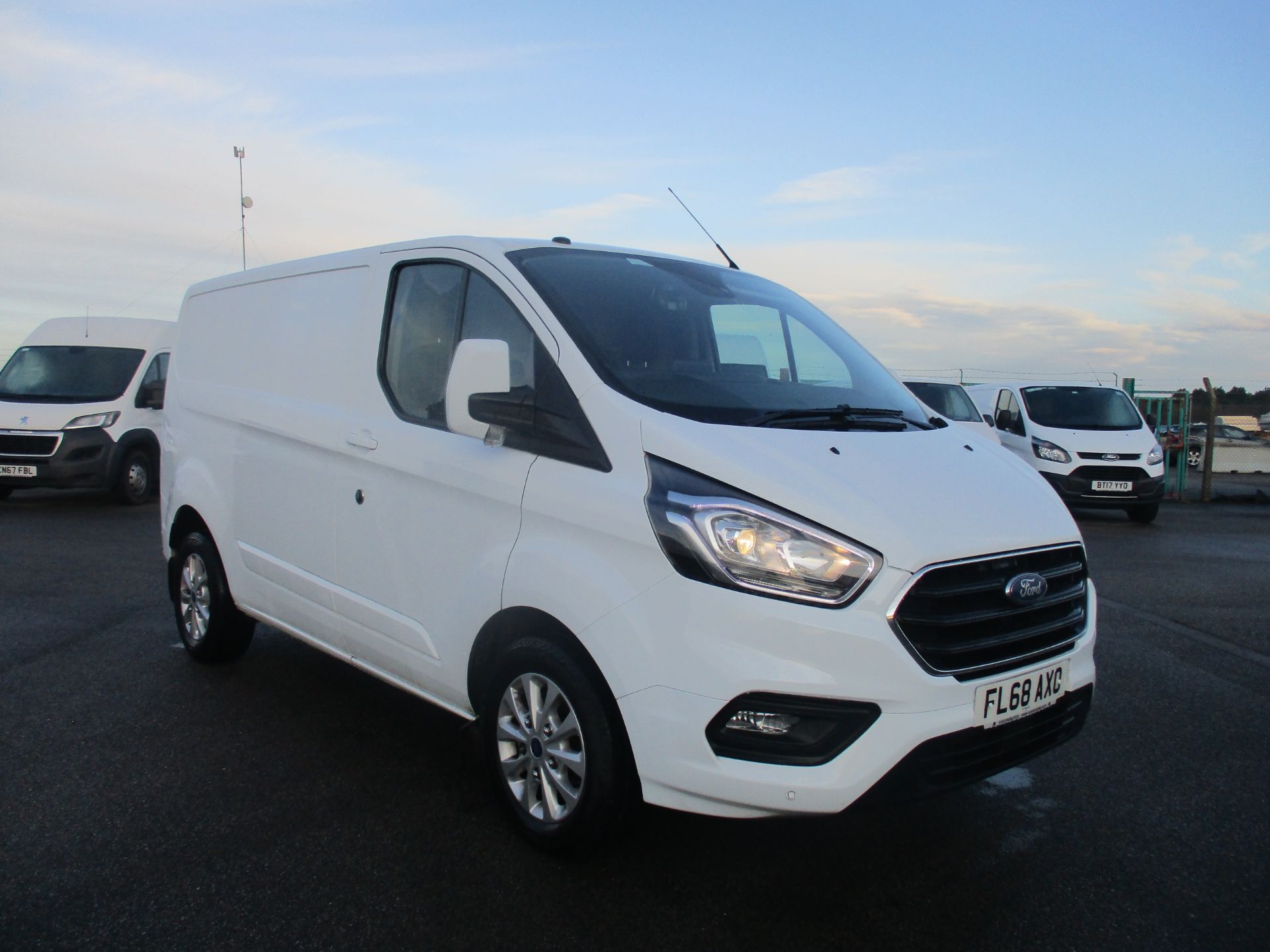 Ford Transit Custom >> Ford Transit Custom Minibuses For Sale Glasgow Van Monster Ford Transit Custom >> Ford Transit Custom Minibuses For Sale Glasgow Van Monster