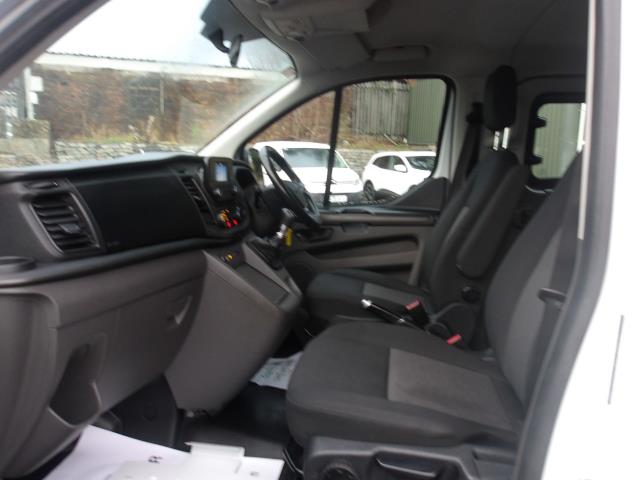 2018 Ford Tourneo Custom 2.0 Ecoblue 130Ps Low Roof 9 Seater (FL68BLK) Image 17