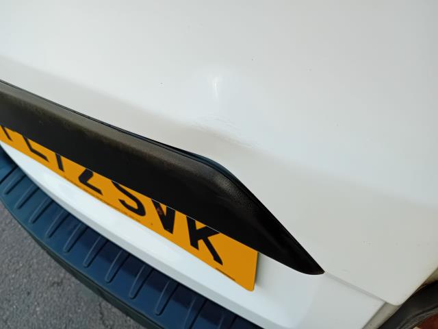 2022 Ford Transit Custom 300 L1 2.0TDCI 105PS LOW ROOF DOUBLE CAB EURO 6 (FL72SVK) Image 28