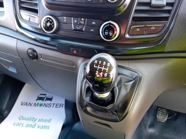 2022 Ford Transit Custom 300 L1 2.0TDCI 105PS LOW ROOF DOUBLE CAB EURO 6 (FL72SVK) Image 16