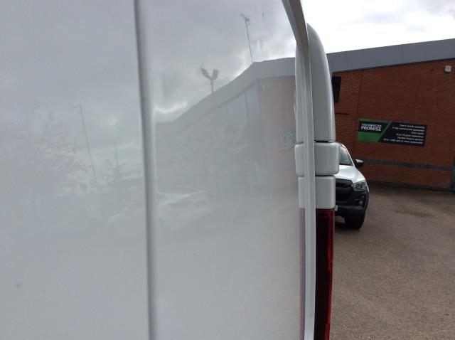 2022 Renault Trafic Ll30 Blue Dci 130 Business+ Van (FL72VWR) Image 37