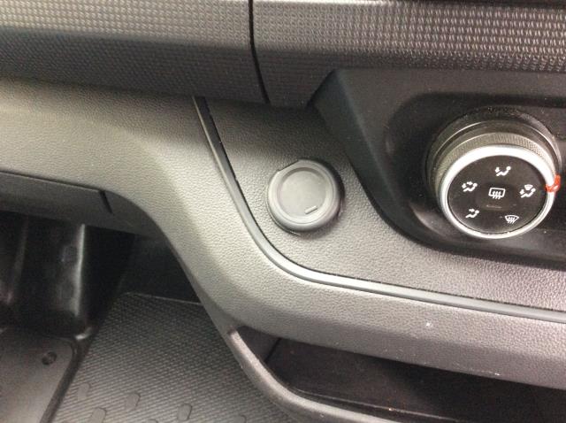 2022 Renault Trafic Ll30 Blue Dci 130 Business+ Van (FL72VWR) Image 25