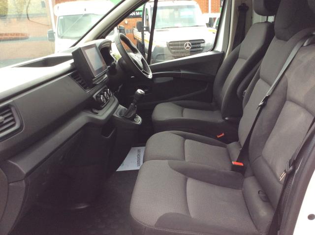 2022 Renault Trafic Ll30 Blue Dci 130 Business+ Van (FL72VWR) Image 7