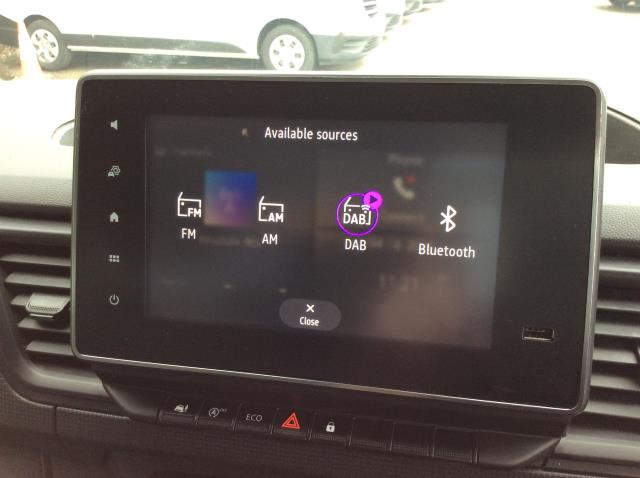 2022 Renault Trafic Ll30 Blue Dci 130 Business+ Van (FL72VWR) Image 20