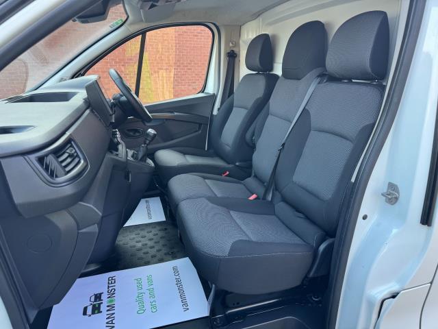 2022 Renault Trafic Ll30 Blue DCI 130 Business+ Van (FN72HHY) Image 37