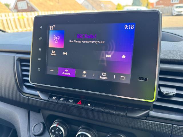 2022 Renault Trafic Ll30 Blue DCI 130 Business+ Van (FN72HHY) Image 28