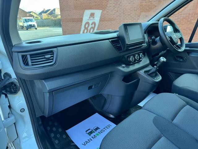 2022 Renault Trafic Ll30 Blue DCI 130 Business+ Van (FN72HHY) Image 35