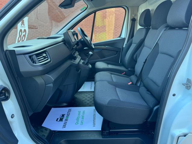 2022 Renault Trafic Ll30 Blue DCI 130 Business+ Van (FN72HHY) Image 36