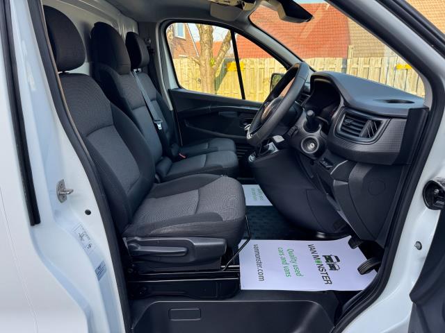 2022 Renault Trafic Ll30 Blue DCI 130 Business+ Van (FN72HHY) Image 15