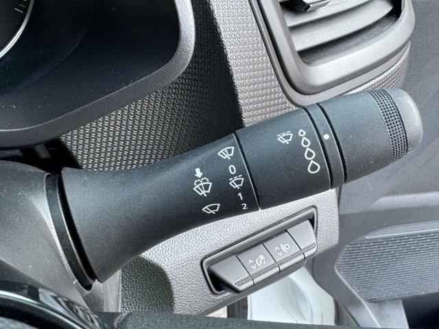 2022 Renault Trafic Ll30 Blue DCI 130 Business+ Van (FN72HHY) Image 26