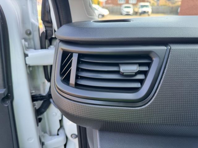 2022 Renault Trafic Ll30 Blue DCI 130 Business+ Van (FN72HHY) Image 43