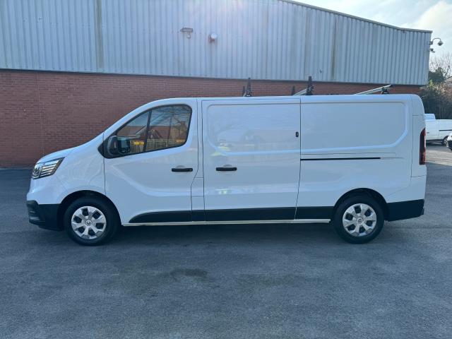 2022 Renault Trafic Ll30 Blue DCI 130 Business+ Van (FN72HHY) Image 6