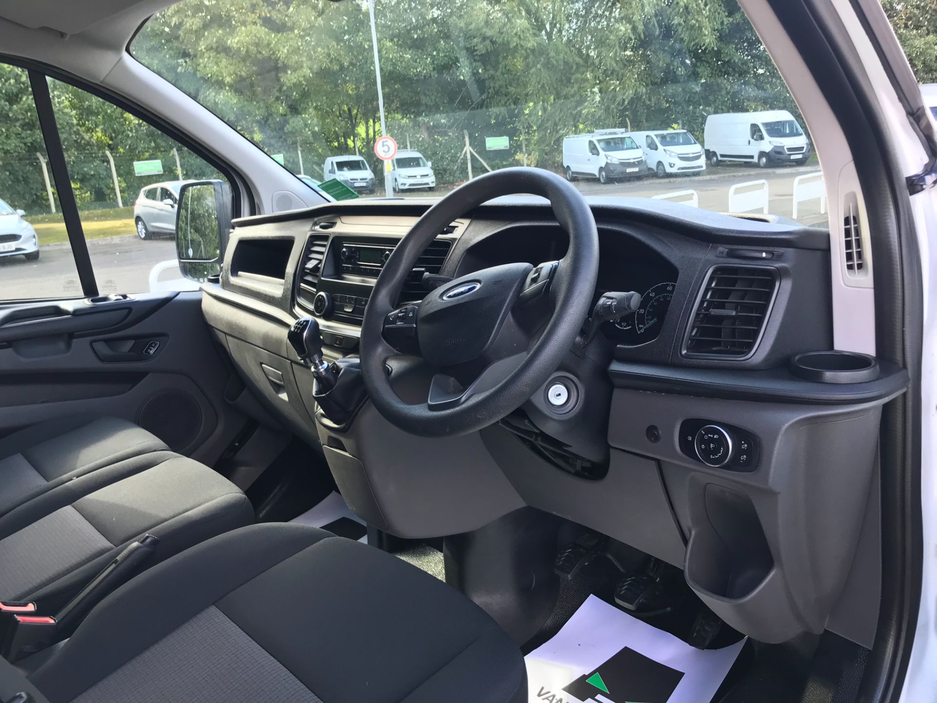 2018 Ford Transit Custom 2.0 TDCI 105PS LOW ROOF VAN EURO 6 (FP18CPV) Thumbnail 15