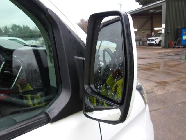 2022 Ford Transit Custom 2.0 Ecoblue 130Ps High Roof Limited Van (FP22YNN) Image 12