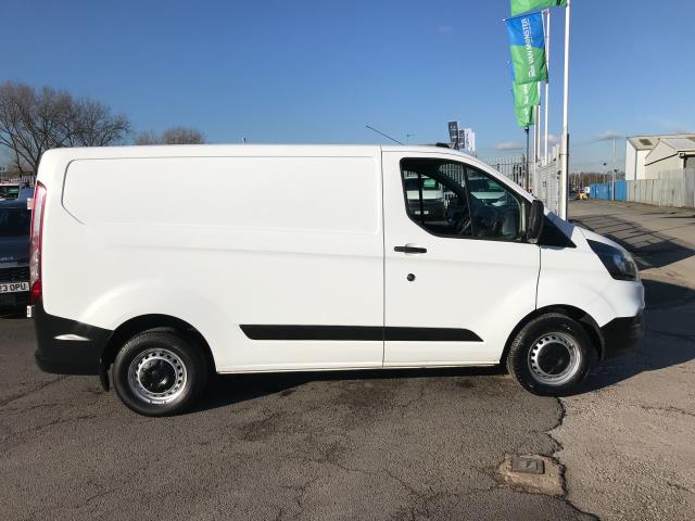 2019 Ford Transit Custom 300 L1 2.0TDCI ECOBLUE 105PS LOW ROOF LEADER EURO 6 (FP69VZG) Image 6