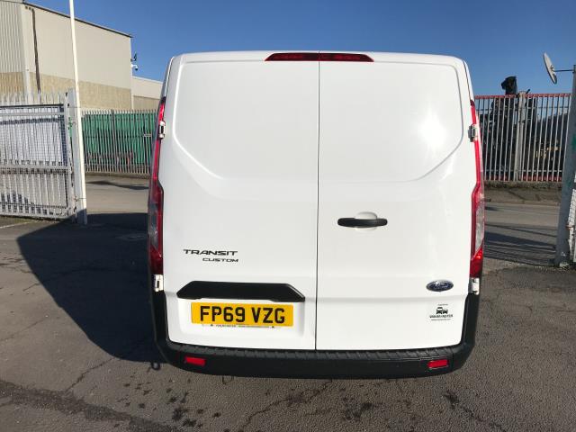 2019 Ford Transit Custom 300 L1 2.0TDCI ECOBLUE 105PS LOW ROOF LEADER EURO 6 (FP69VZG) Image 25