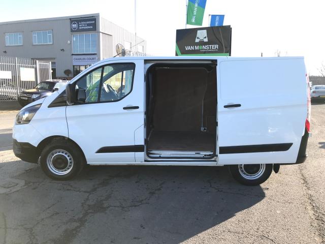 2019 Ford Transit Custom 300 L1 2.0TDCI ECOBLUE 105PS LOW ROOF LEADER EURO 6 (FP69VZG) Image 9