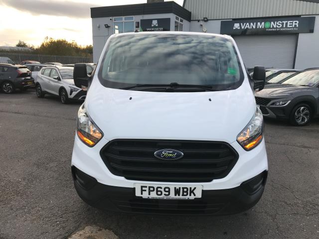 2019 Ford Transit Custom 300 L1 2.0ECOBLUE 105PS LOW ROOF DOUBLE CAB LEADER EURO 6 (FP69WBK) Image 17