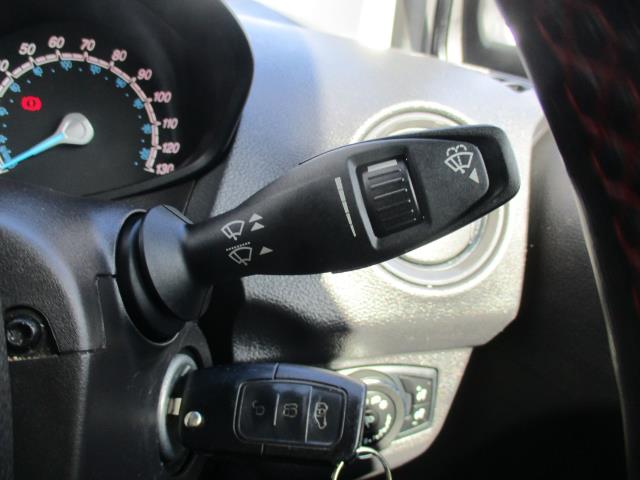 2021 Ford Transit Courier 1.5 Tdci 100Ps Sport Van [6 Speed] (FP70UKC) Image 18