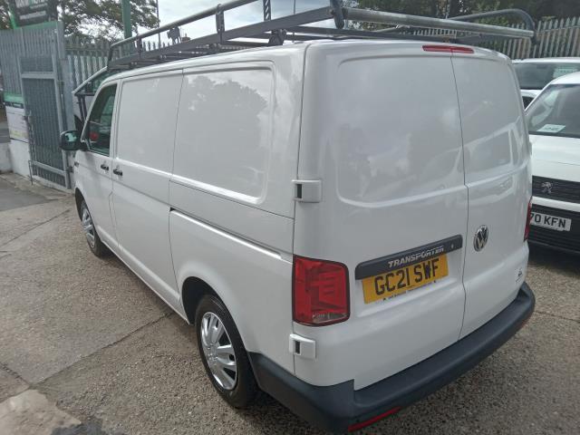 2021 Volkswagen Transporter 2.0 Tdi 110 Startline Van (GC21SWF) Image 5