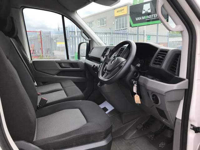2018 Volkswagen Crafter CR35 MWB 2.0TDI 140PS HIGH ROOF EURO 6 (GD18XOE) Image 15