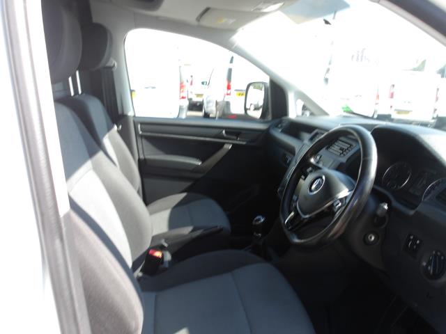 2019 Volkswagen Caddy Maxi 2.0 Tdi Bluemotion Tech 102Ps Startline Van (GD19AVZ) Image 22