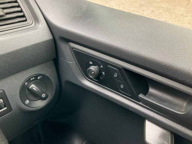 2019 Volkswagen Caddy 2.0 Tdi Bluemotion Tech 102Ps Startline Van (GD19GYB) Image 28