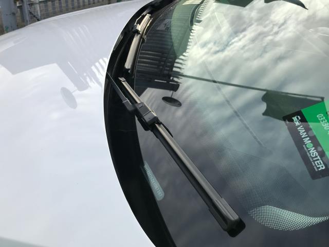 2019 Volkswagen Caddy C20 2.0TDI BMT 102PS TRENDLINE  AIR CON  EURO 6 (GD19VDF) Image 44