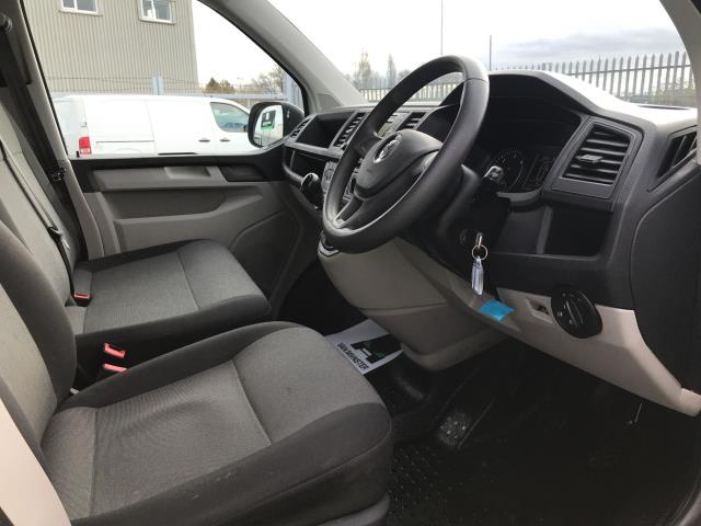 2018 Volkswagen Transporter  T28 SWB 2.0TDI BMT 84PS STARTLINE EURO 6 (GF18UZK) Image 15