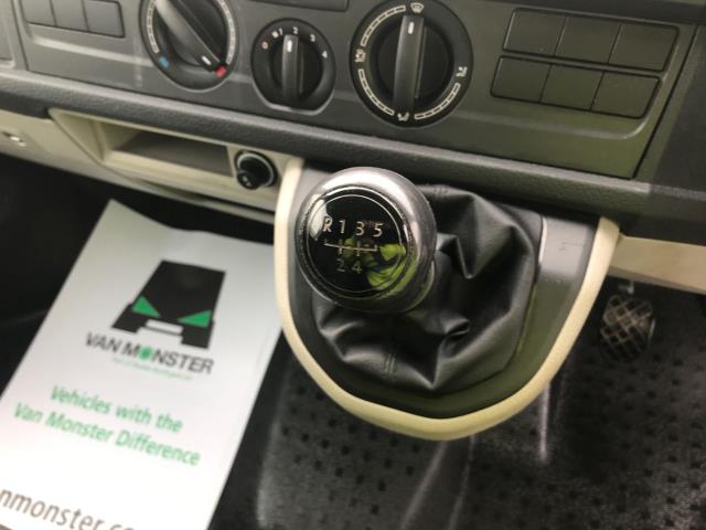2018 Volkswagen Transporter  T28 SWB 2.0TDI BMT 84PS STARTLINE EURO 6 (GF18WNT) Image 11
