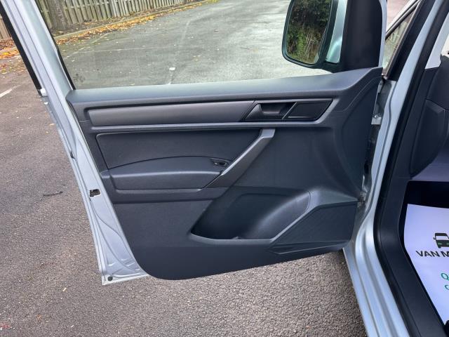2018 Volkswagen Caddy 2.0 Tdi Bluemotion Tech 102Ps Highline Nav Van (GF18XTZ) Image 36