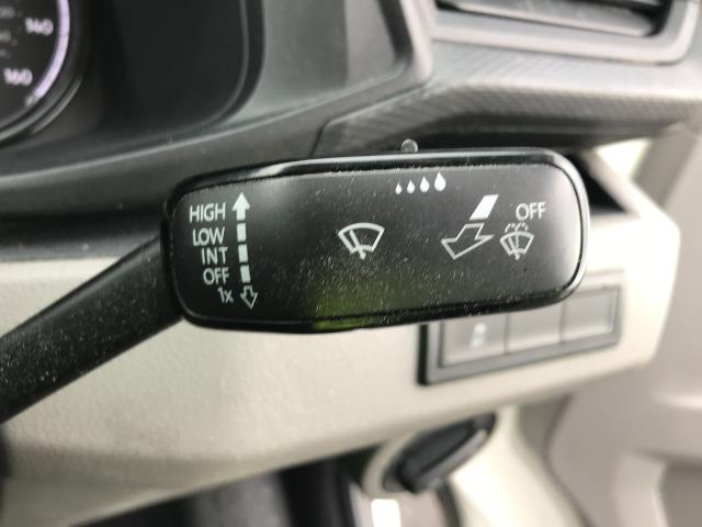 2022 Volkswagen Transporter T28 SWB STARTLINE 110PS BUSINESS  AIR CON  EURO 6 (GF22LVV) Image 36