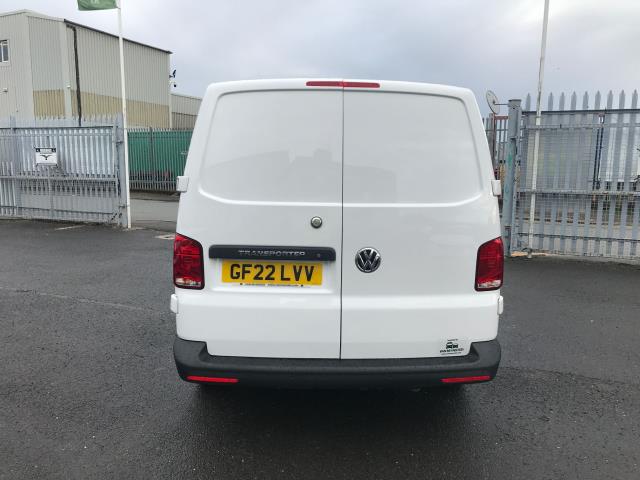 2022 Volkswagen Transporter T28 SWB STARTLINE 110PS BUSINESS  AIR CON  EURO 6 (GF22LVV) Image 24