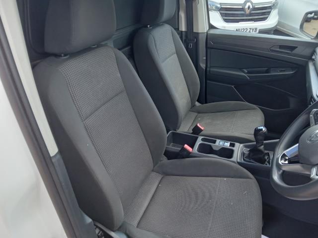 2022 Volkswagen Caddy 2.0 Tdi 102Ps Commerce Van [Business] (GF22MKG) Image 19