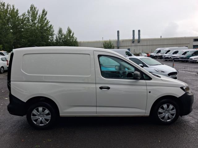 2022 Volkswagen Caddy C20 2.0TDI COMMERCE BUSINESS 102PS EURO 6 AIR CON  (GF22MVZ) Image 13