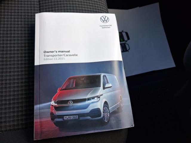 2022 Volkswagen Transporter T28 SWB STARTLINE 110PS BUSINESS  AIR CON  EURO 6 (GF22OYT) Image 16