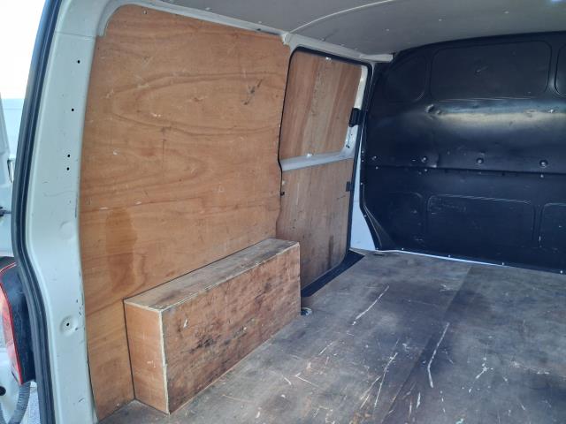 2022 Volkswagen Transporter T28 SWB STARTLINE 110PS BUSINESS  AIR CON  EURO 6 (GF22OYT) Image 6