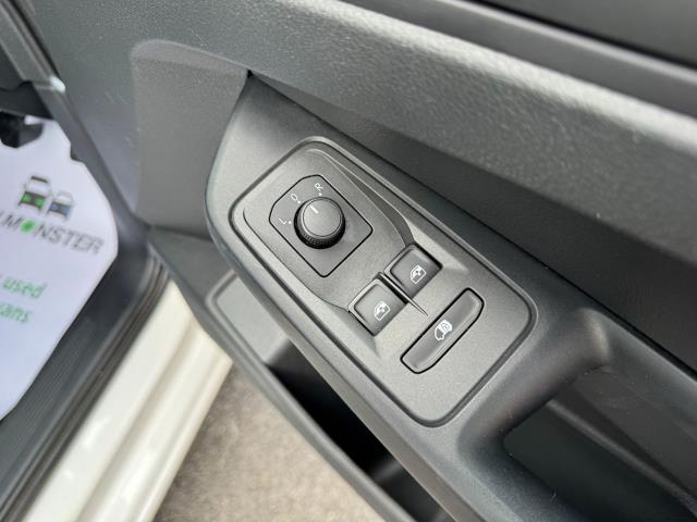 2022 Volkswagen Caddy 2.0 Tdi 102Ps Commerce Van [Business] *Limited to 68MPH* (GF22XWP) Image 19
