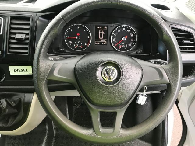 2018 Volkswagen Transporter  T30 LWB 2.0TDI BMT 102PS STARTLINE EURO 6 (GF68HKN) Thumbnail 12
