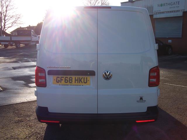 2018 Volkswagen Transporter  T30 LWB 2.0TDI BMT 102PS STARTLINE EURO 6 (GF68HKU) Image 6