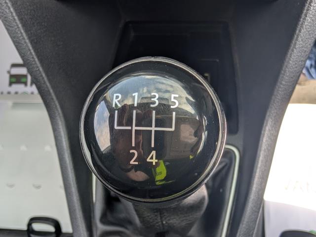 2018 Volkswagen Caddy Maxi 2.0 Tdi Bluemotion Tech 102Ps Startline Van (GF68VJL) Image 30