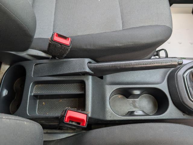 2018 Volkswagen Caddy 2.0 Tdi Bluemotion Tech 102Ps Trendline [Ac] Van (GF68VKG) Image 24