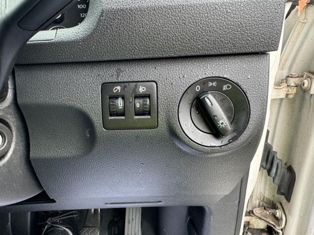 2018 Volkswagen Caddy 2.0 Tdi Bluemotion Tech 102Ps Startline Van Euro 6 (GF68XVK) Image 23