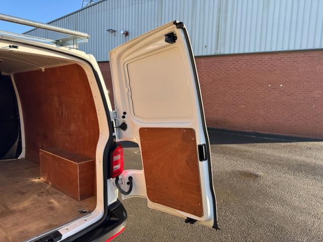 2019 Volkswagen Transporter 2.0 TDI BMT 102 Startline Van Euro 6 (GF69AEL) Image 44