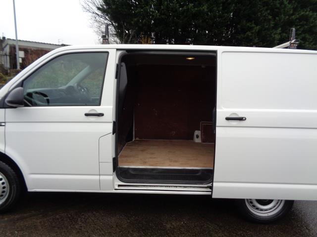 2019 Volkswagen Transporter 2.0 Tdi Bmt 102 Startline Van Euro 6 (GF69AFX) Image 14