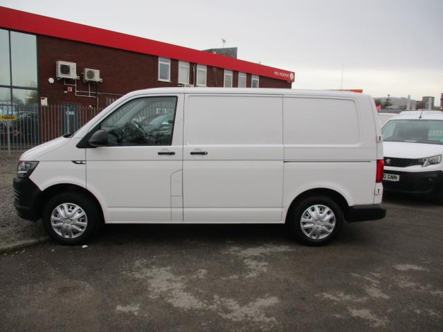 2019 Volkswagen Transporter T28 SWB 2.0TDI BMT 102PS STARLINE (GF69BYM) Image 8